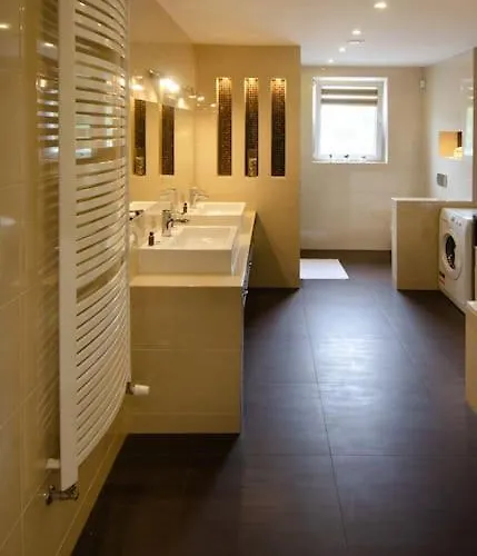 Zolnierska 31 - Nr 2 * Μπίτομ